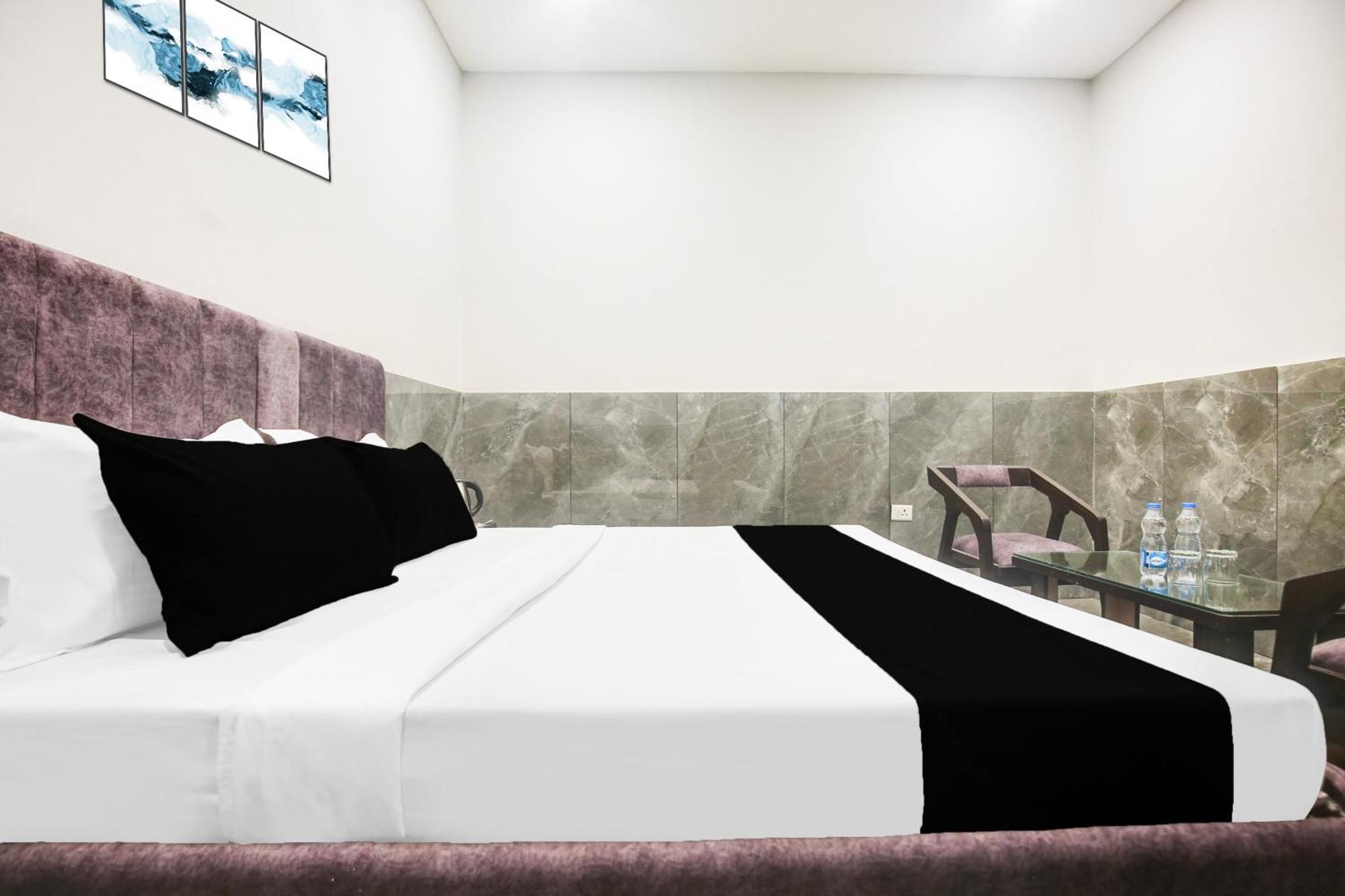 Hotel O Ravi & Banquet Lalewal Kültér fotó